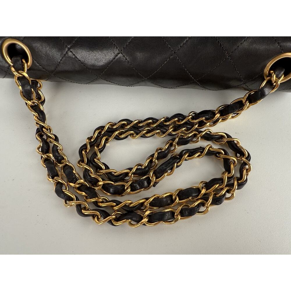 Chanel Vintage Classic Double Flap Bag Quilted Black Leather - Picture 2 of 16